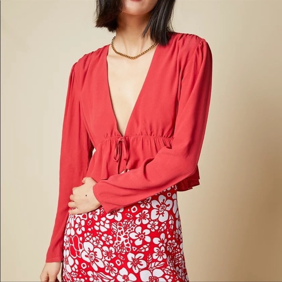 🎉 HOST PICK 🎉 Wilfred blouse Black - Picture 1 of 9